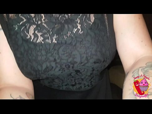 ❤️ سلٹی سوتیلی بہن اسے ایک بلو جاب اور ہسپانوی دیتی ہے۔ مقعد فحش ❌